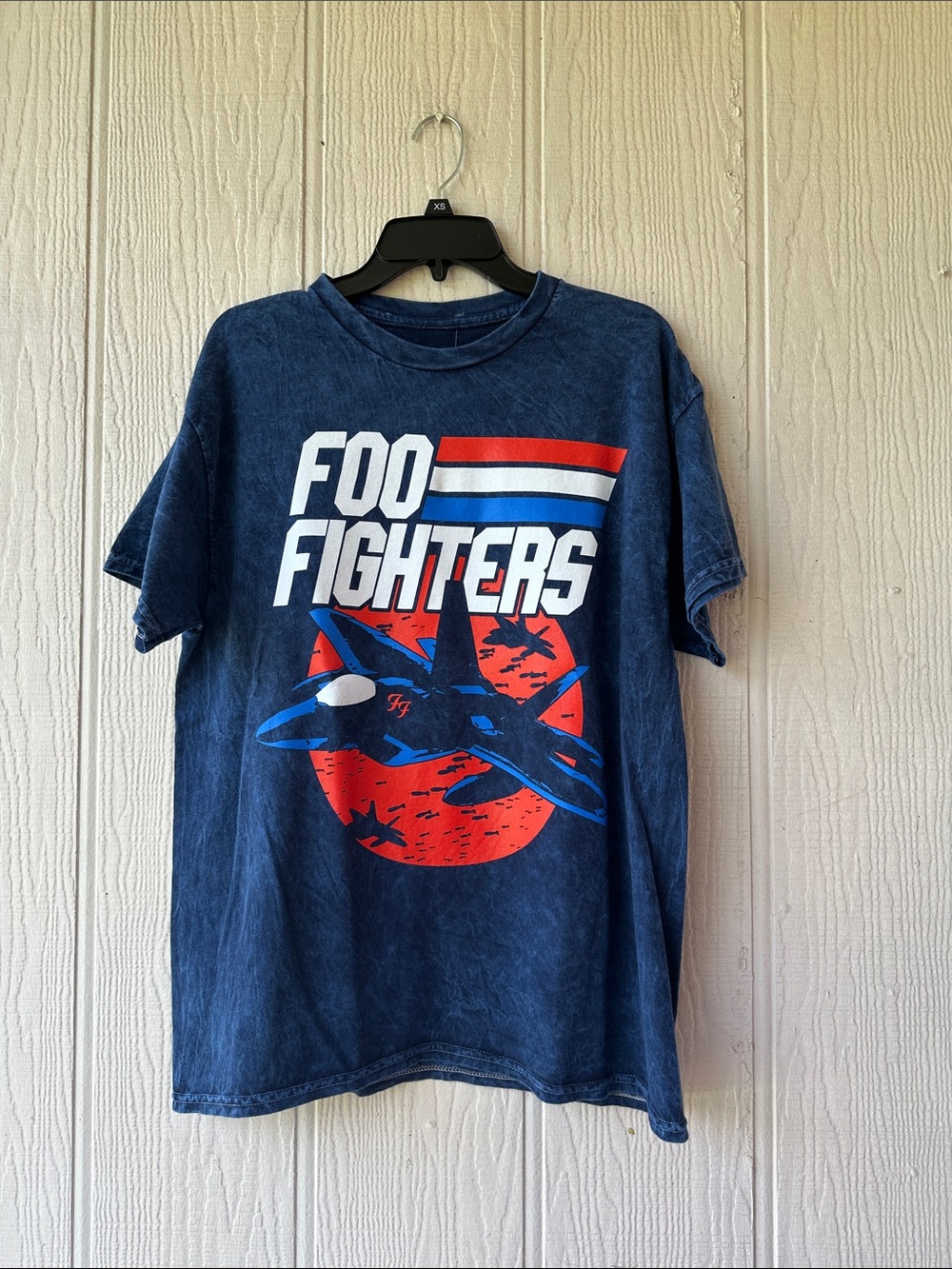 NWOT FOO Fighters Graphic Band Tee